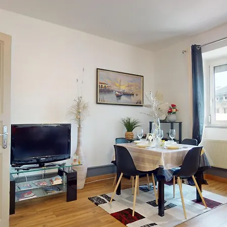 Les Cigognes D'alsace * Colmar